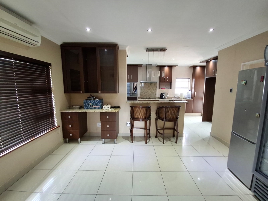 4 Bedroom Property for Sale in Nahoon Valley Park Eastern Cape